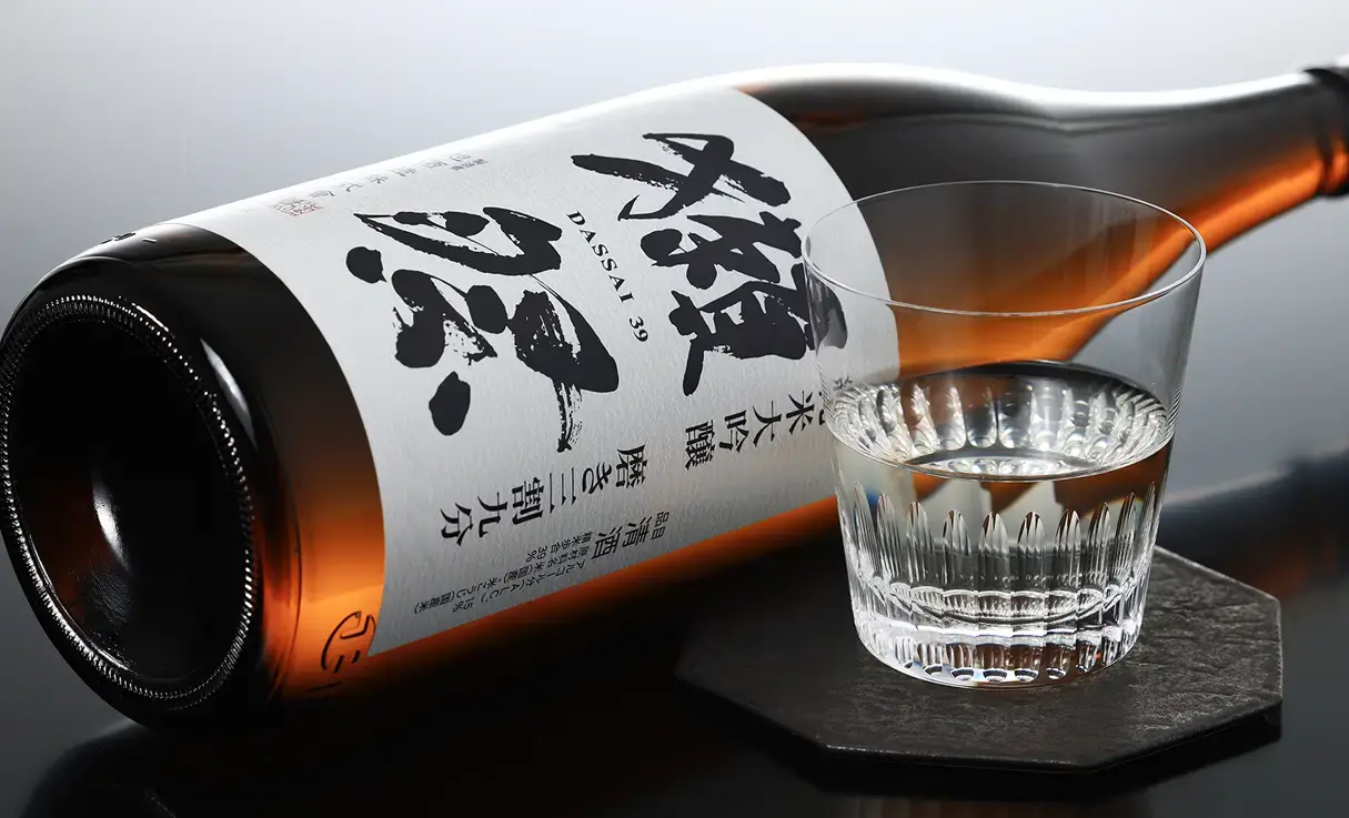 獺祭 純米大吟醸 磨き三割九分 1.8L | 獺祭（旭酒造） | 酒専門