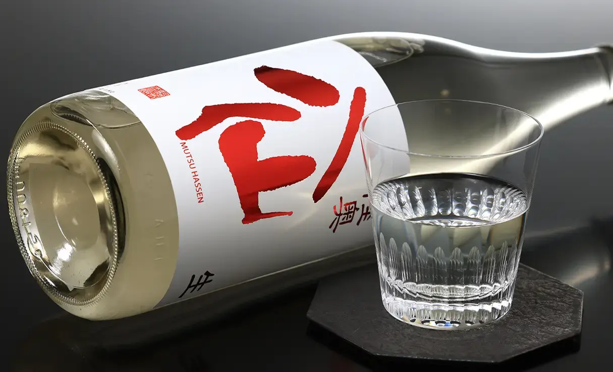 陸奥八仙 赤ラベル 特別純米 生原酒 1.8L