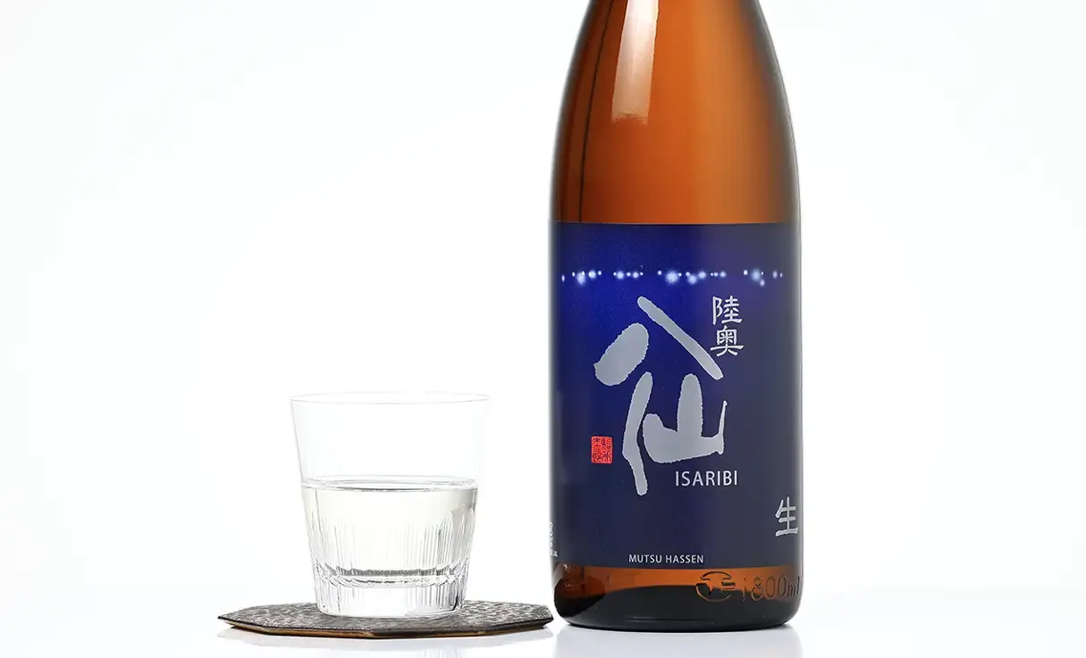 陸奥八仙 ISARIBI 特別純米 生原酒 1.8L