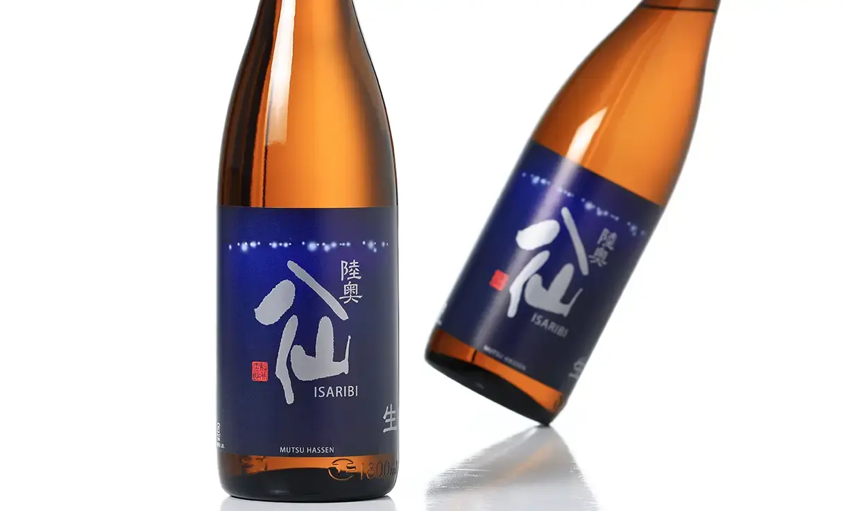 陸奥八仙 ISARIBI 特別純米 生原酒 1.8L