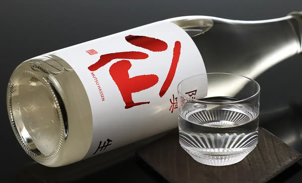 陸奥八仙 赤ラベル 特別純米 生原酒 720ml