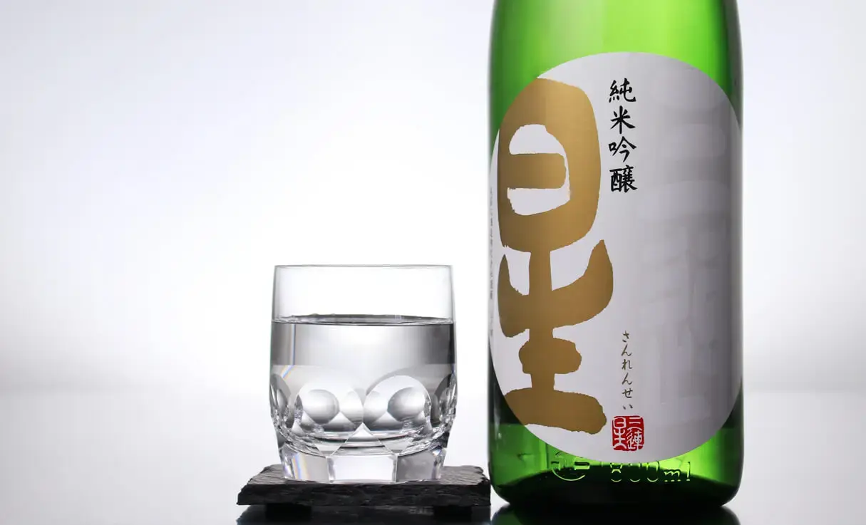 三連星（白）純米吟醸 生詰原酒 1.8L | 三連星（美冨久酒造） | 酒専門