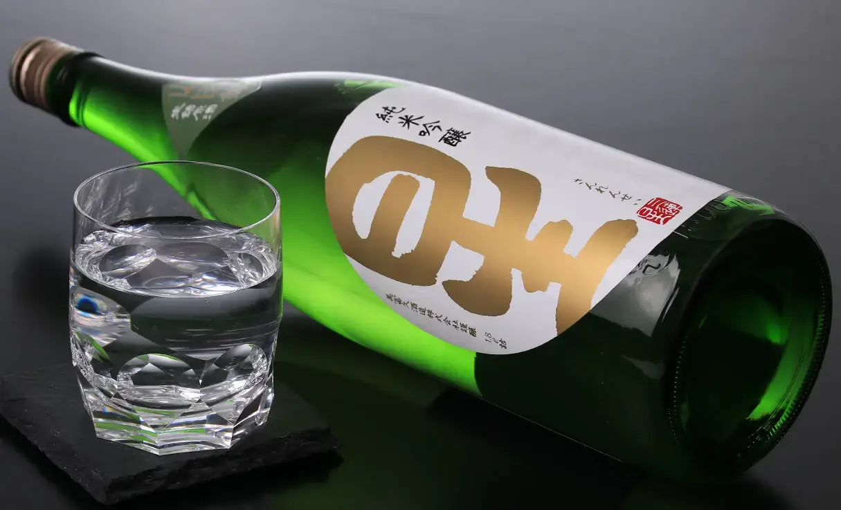 三連星（白）純米吟醸 生詰原酒 1.8L | 三連星（美冨久酒造） | 酒専門