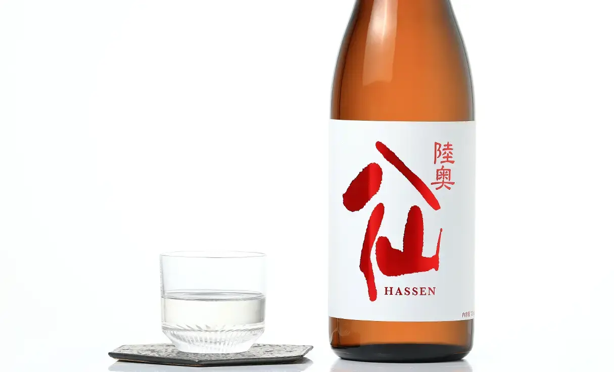 陸奥八仙 赤ラベル 特別純米 火入れ 720ml