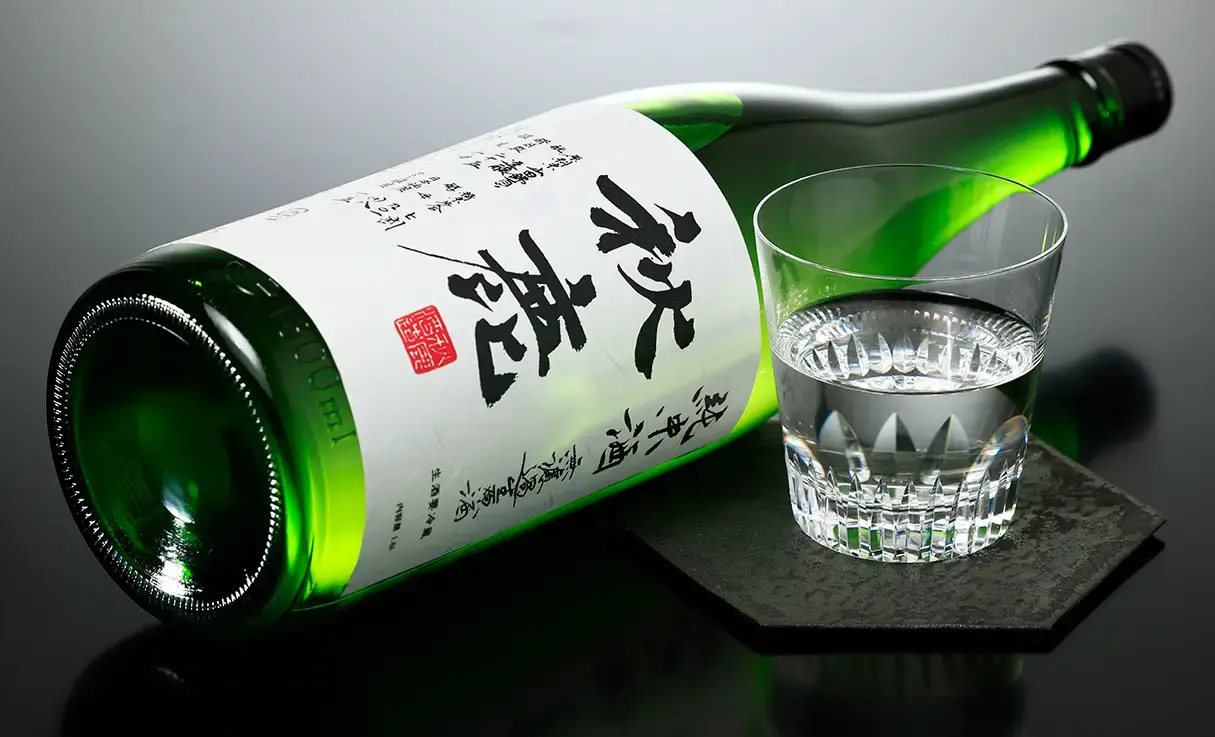 秋鹿 純米 生原酒 1.8L