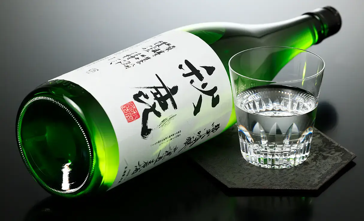 秋鹿 純米吟醸 生原酒 1.8L
