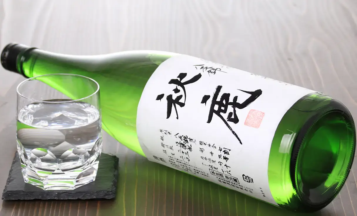 秋鹿 純米 槽搾直汲 八反錦 1.8L