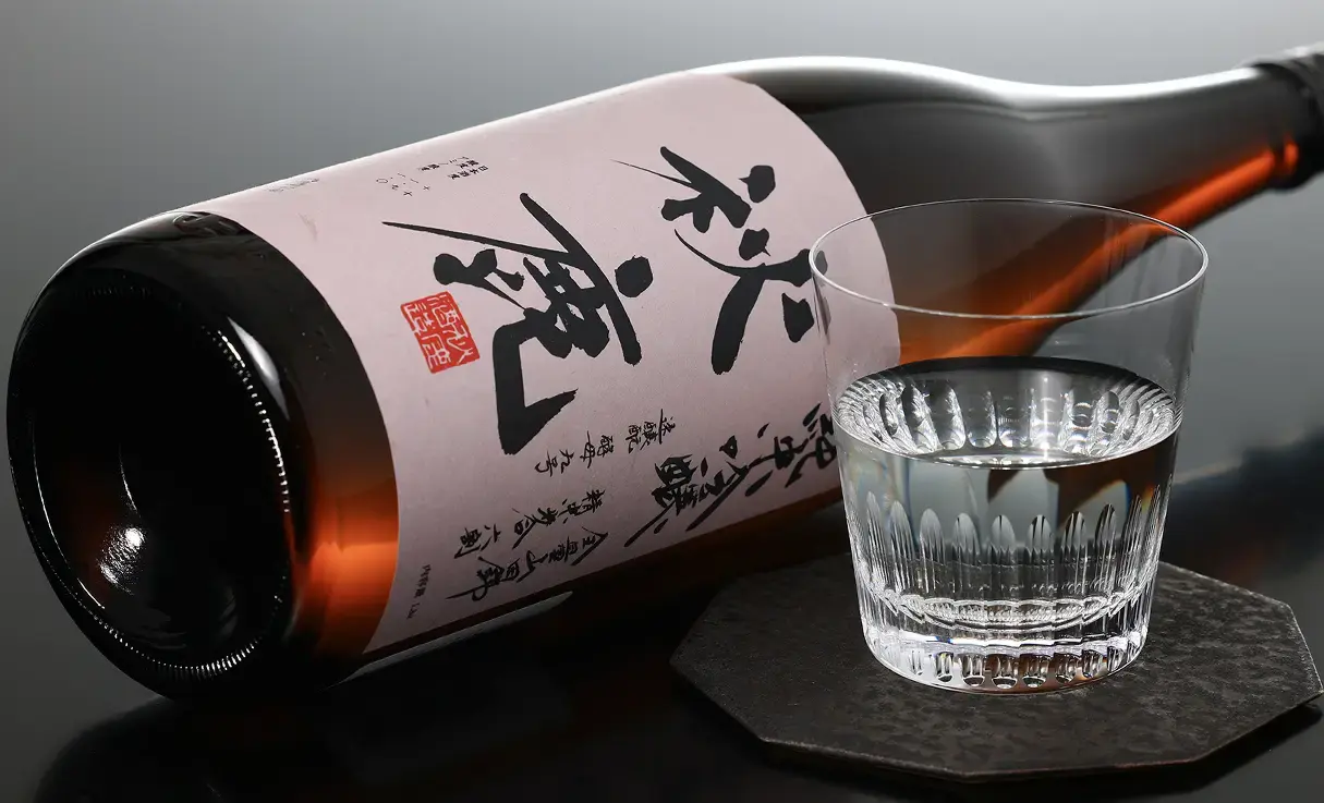 秋鹿 純米吟醸 16度 火入 1.8L