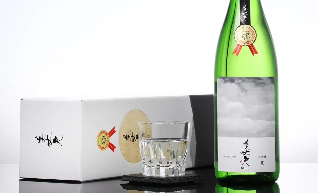 美丈夫 大吟醸 薫 金賞受賞酒 1.8L | 美丈夫（濵川商店） | 酒