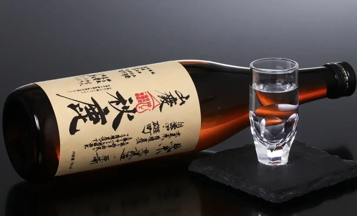 秋鹿 山廃純米 自営田雄町 火入 720ml