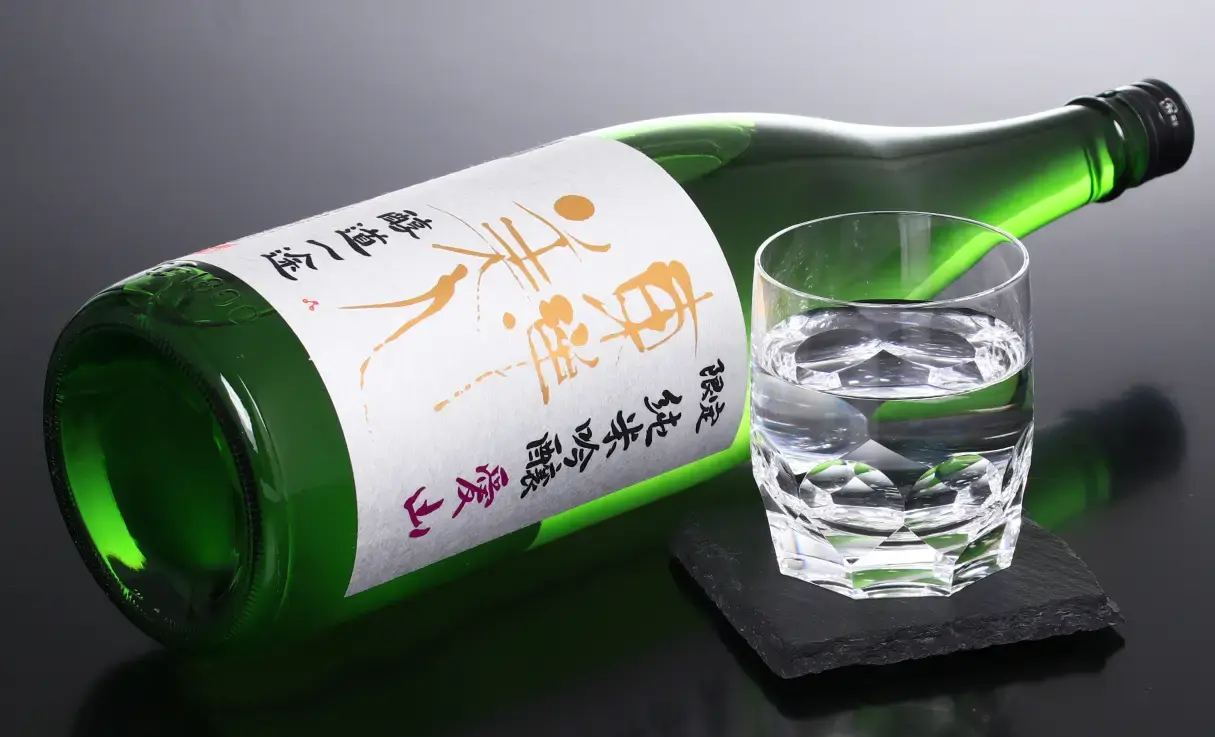 東洋美人 限定純米吟醸 醇道一途 愛山 槽垂れ生 1.8L