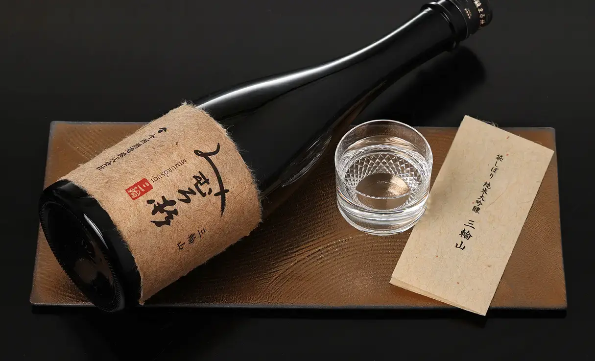 みむろ杉 純米大吟醸 袋しぼり 三輪山 720ml | みむろ杉（今西