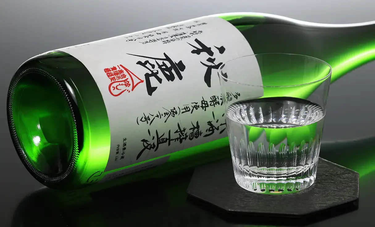 秋鹿 純米多酸 自営田雄町 槽搾直汲 1.8L