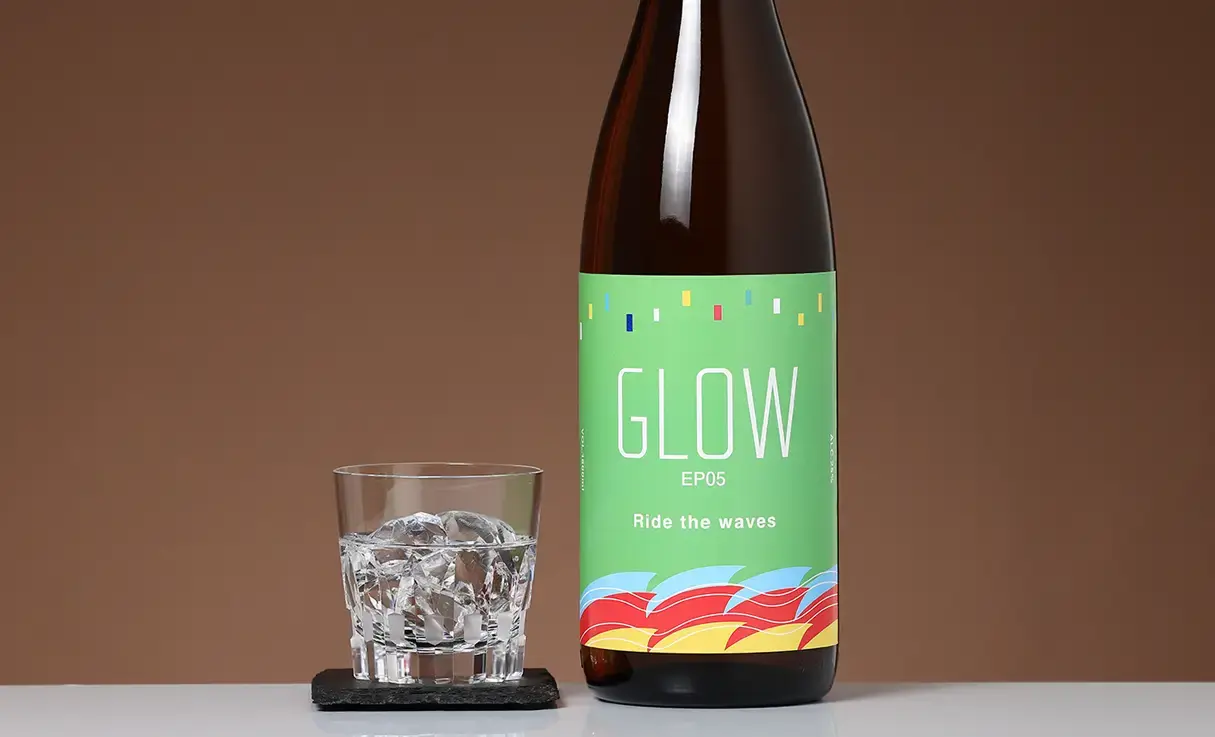 GLOW EP05 25度 1.8L | 若潮酒造 | 酒専門店鍵や