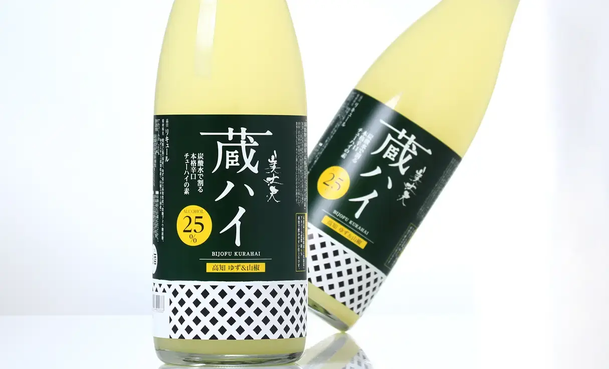 美丈夫 蔵ハイ 高知ゆず&山椒 1.8L | 濱川商店(リキュール 美丈夫 蔵ハイ 高知ゆず&山椒 1.8L | 濱川商店(リキュール