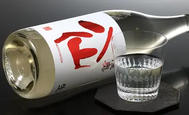 陸奥八仙 赤ラベル 特別純米 生原酒