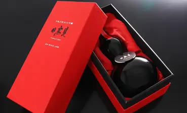 日高見 中取り 純米大吟醸 黒の瓢箪ボトル